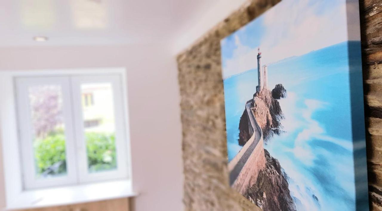 Le Vieux Moulin Gites - Detached Cottage With Garden Views And Pool Guégon Εξωτερικό φωτογραφία
