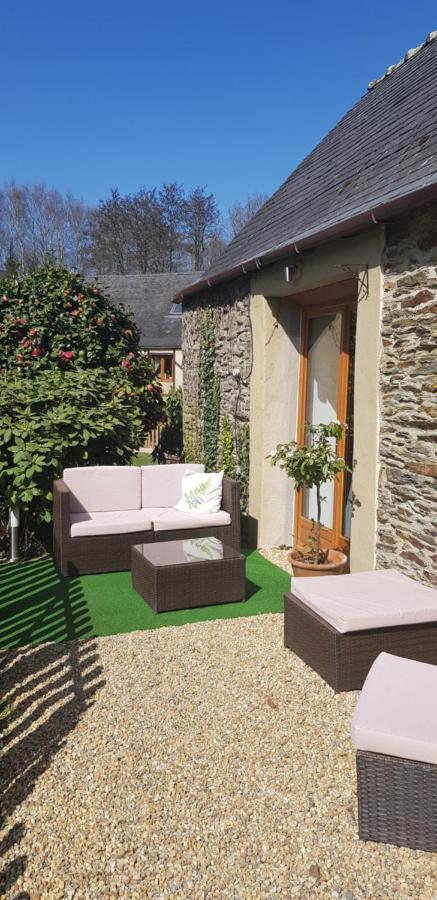 Le Vieux Moulin Gites - Detached Cottage With Garden Views And Pool Guégon Εξωτερικό φωτογραφία