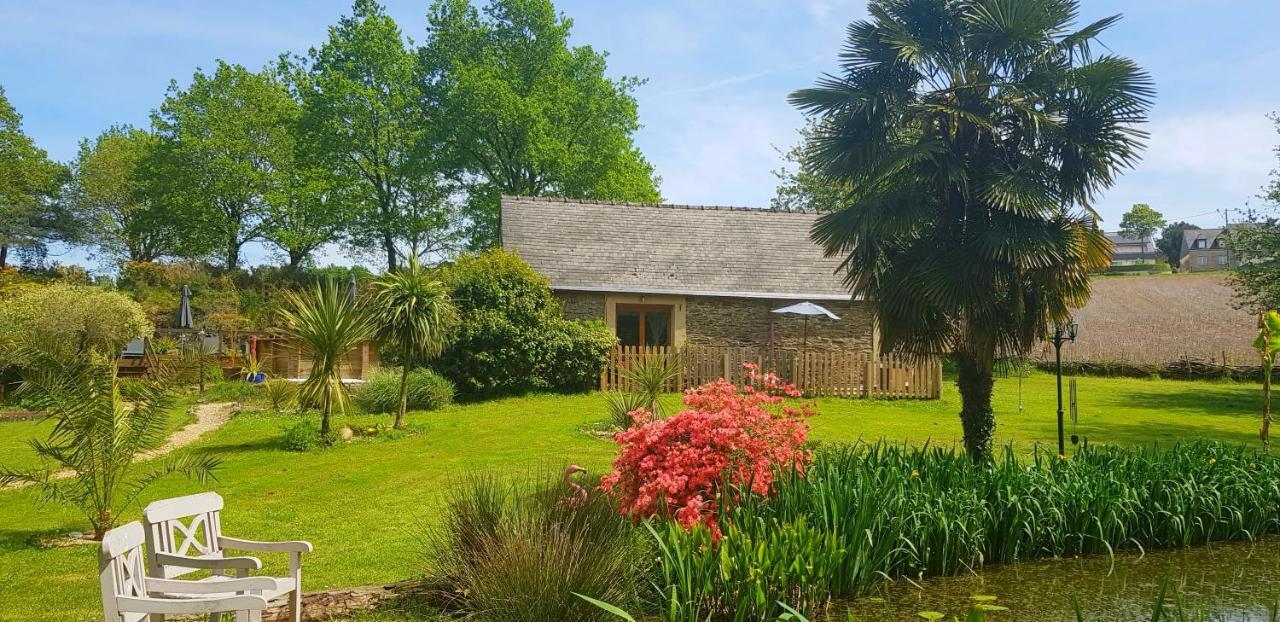 Le Vieux Moulin Gites - Detached Cottage With Garden Views And Pool Guégon Εξωτερικό φωτογραφία